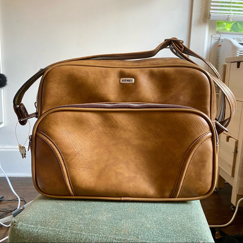 Vintage Airway Industries Carry-On Bag With Lock and Key
